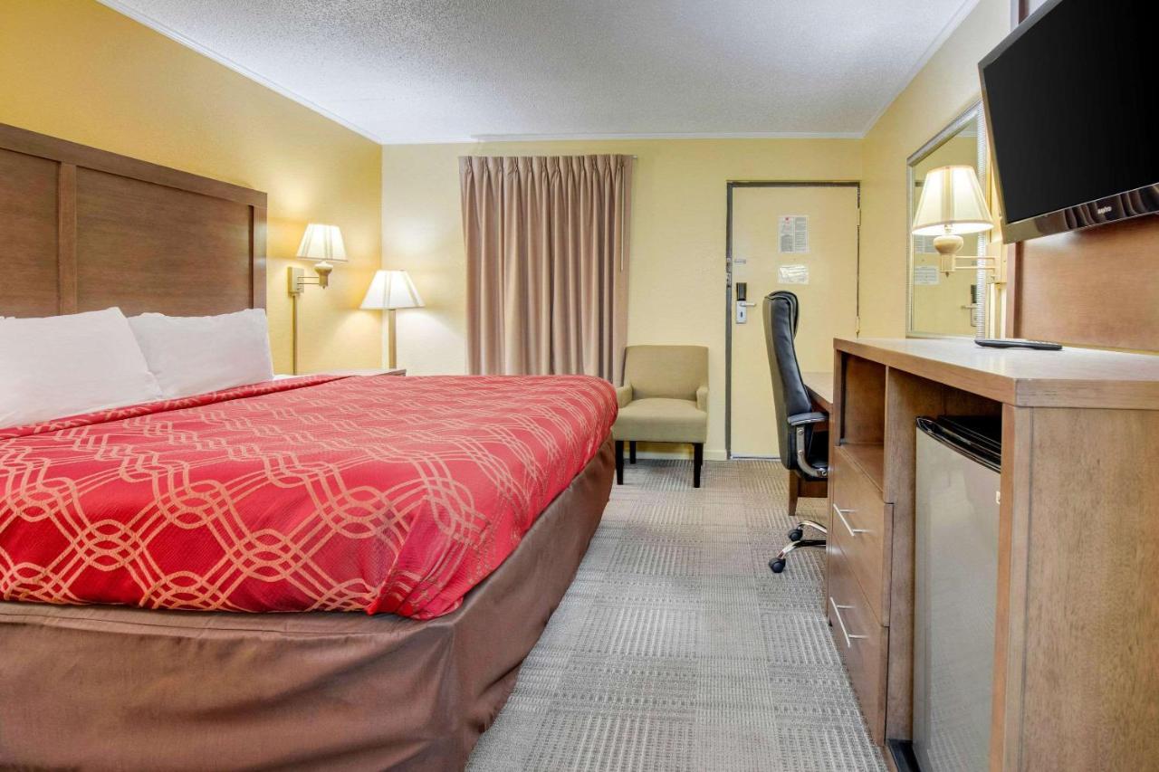 Econo Lodge Lenoir City Eksteriør billede